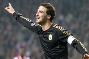 JiuyouAPP下载-俄罗斯冰壶队勇夺冬奥会金牌，奇迹再现，俄罗斯冰壶队勇夺冬奥会金牌,奇迹再现的是谁